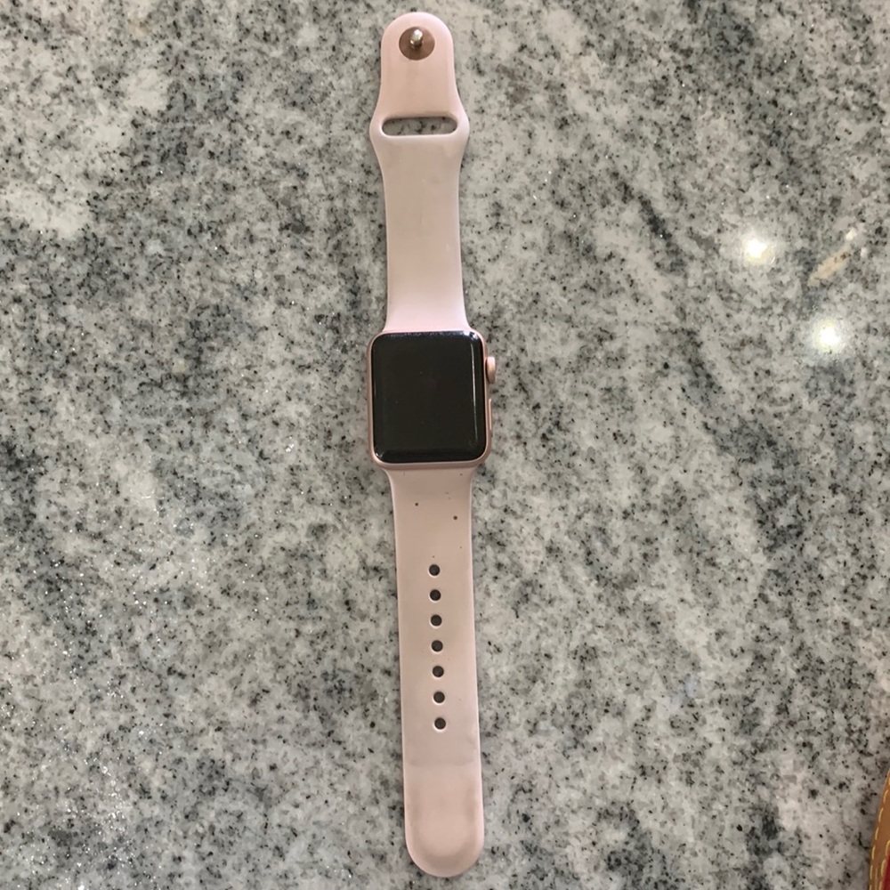 Apple Watch Series 3 38mm in good pre-owned condition